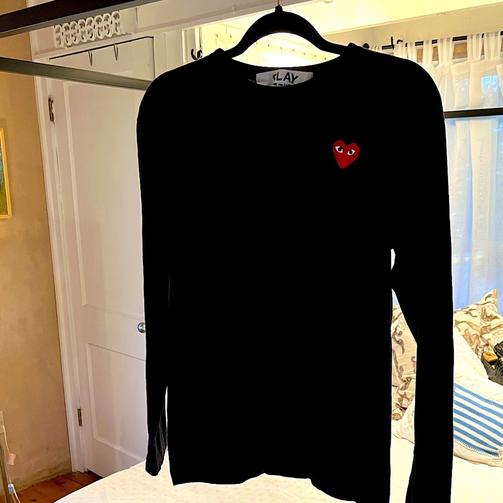 COMME DES GARÇONS PLAY